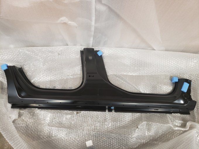 BAS DE CAISSE DROIT PEUGEOT 3008